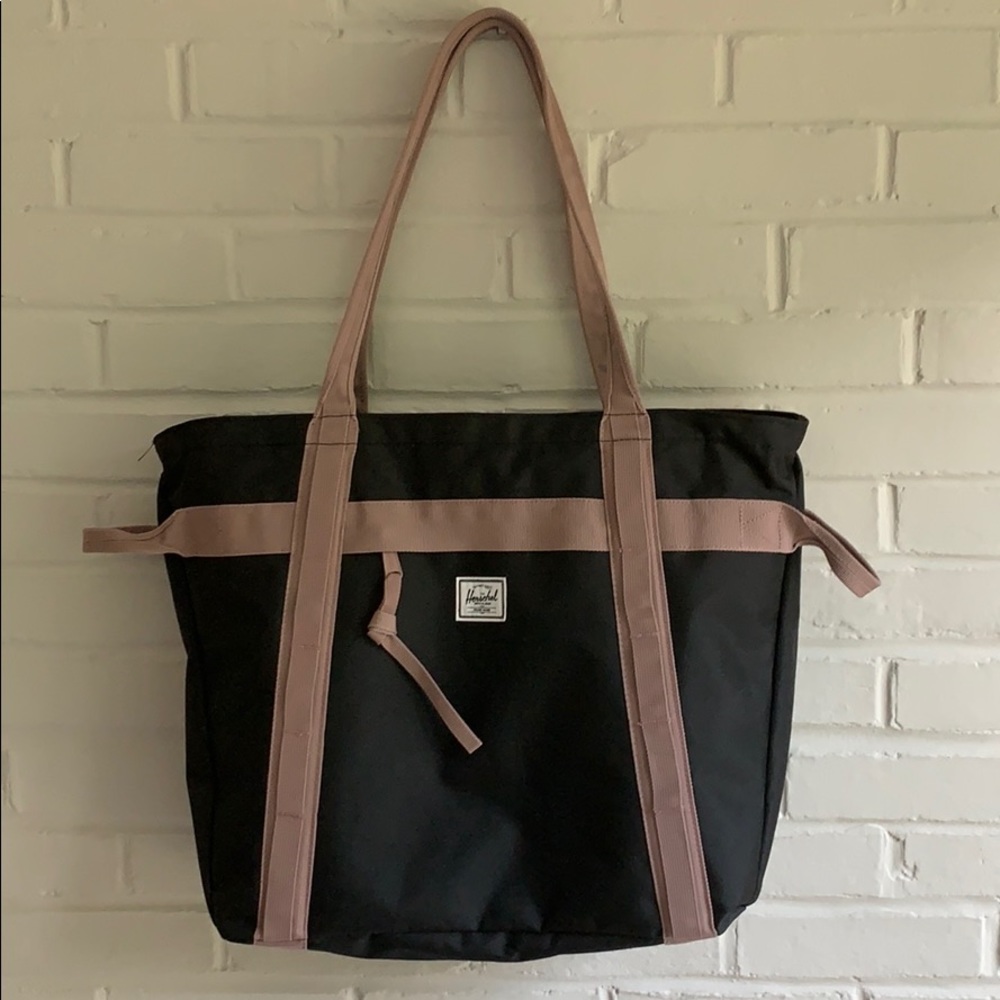 Hershel tote